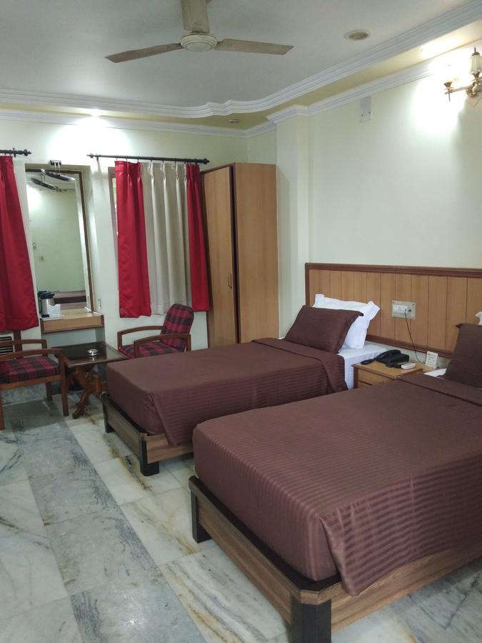 Oyo 24916 Hotel Aquatic Palace Kalyani Exterior foto