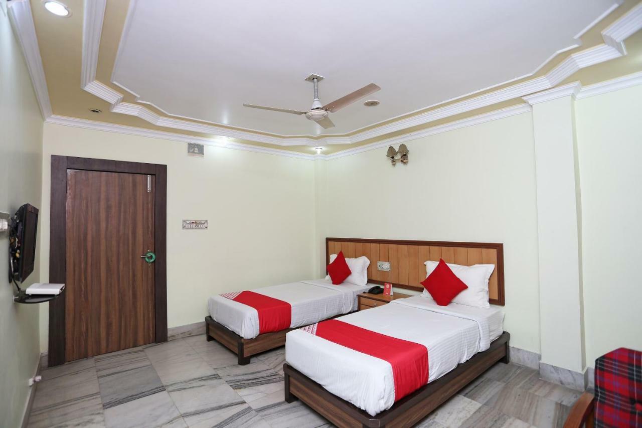 Oyo 24916 Hotel Aquatic Palace Kalyani Exterior foto